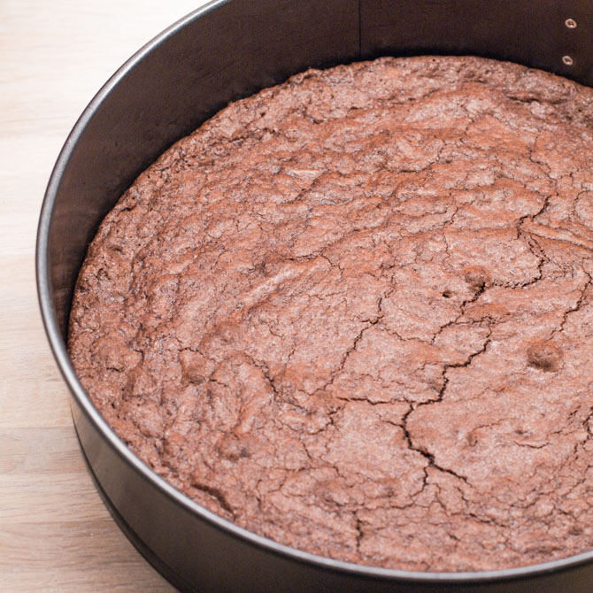 Baked brownie layer for chocolate mousse cake