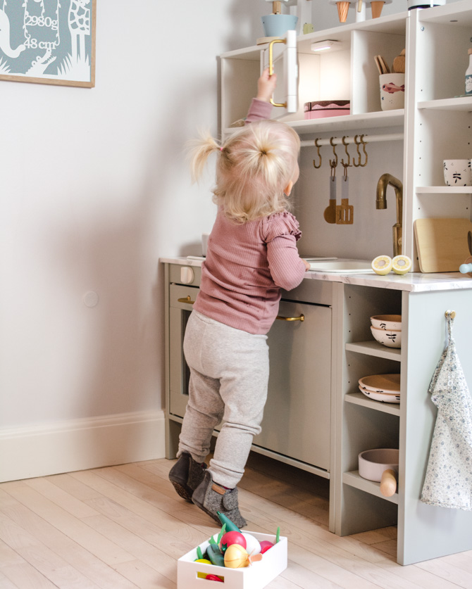IKEA play kitchen microwave