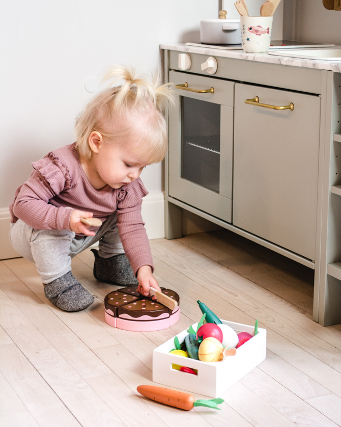 Play kitchen wooden toy food